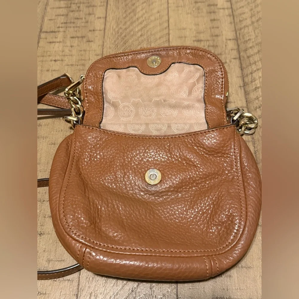 Michael Kors Bedford Flap Leather Gold Chain Small Mini Crossbody Bag - Picture 3 of 6